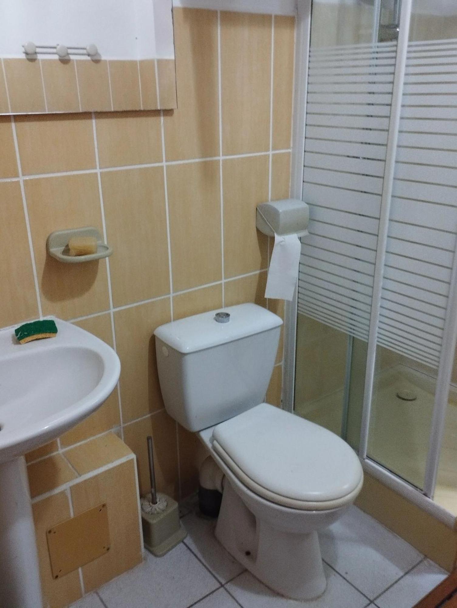Appartement Au Moule Avec Jardin De 35 M² Et Barbecue Le Moule