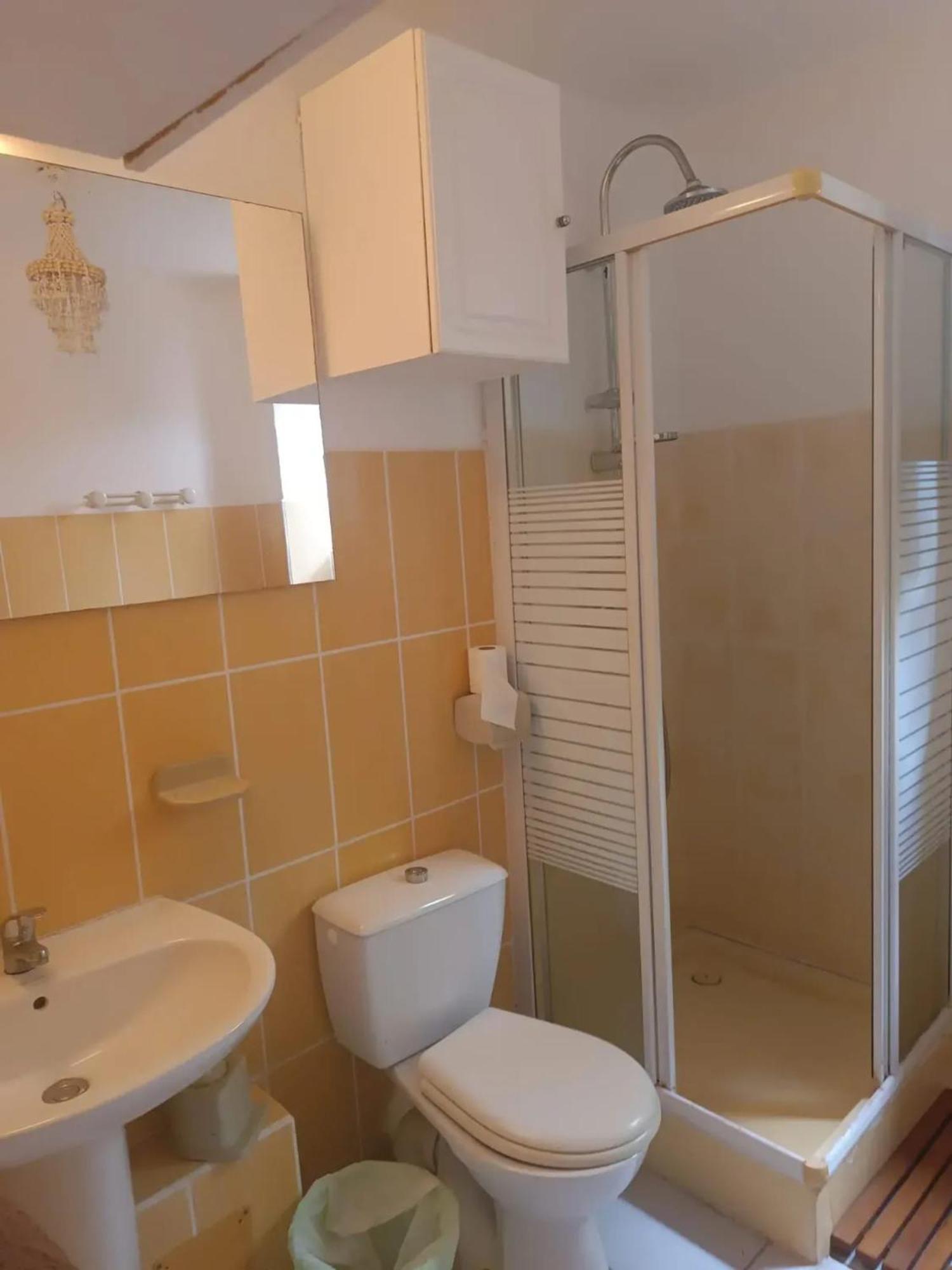 Au Moule Avec Jardin De 35 M² Et Barbecue Appartement Le Moule